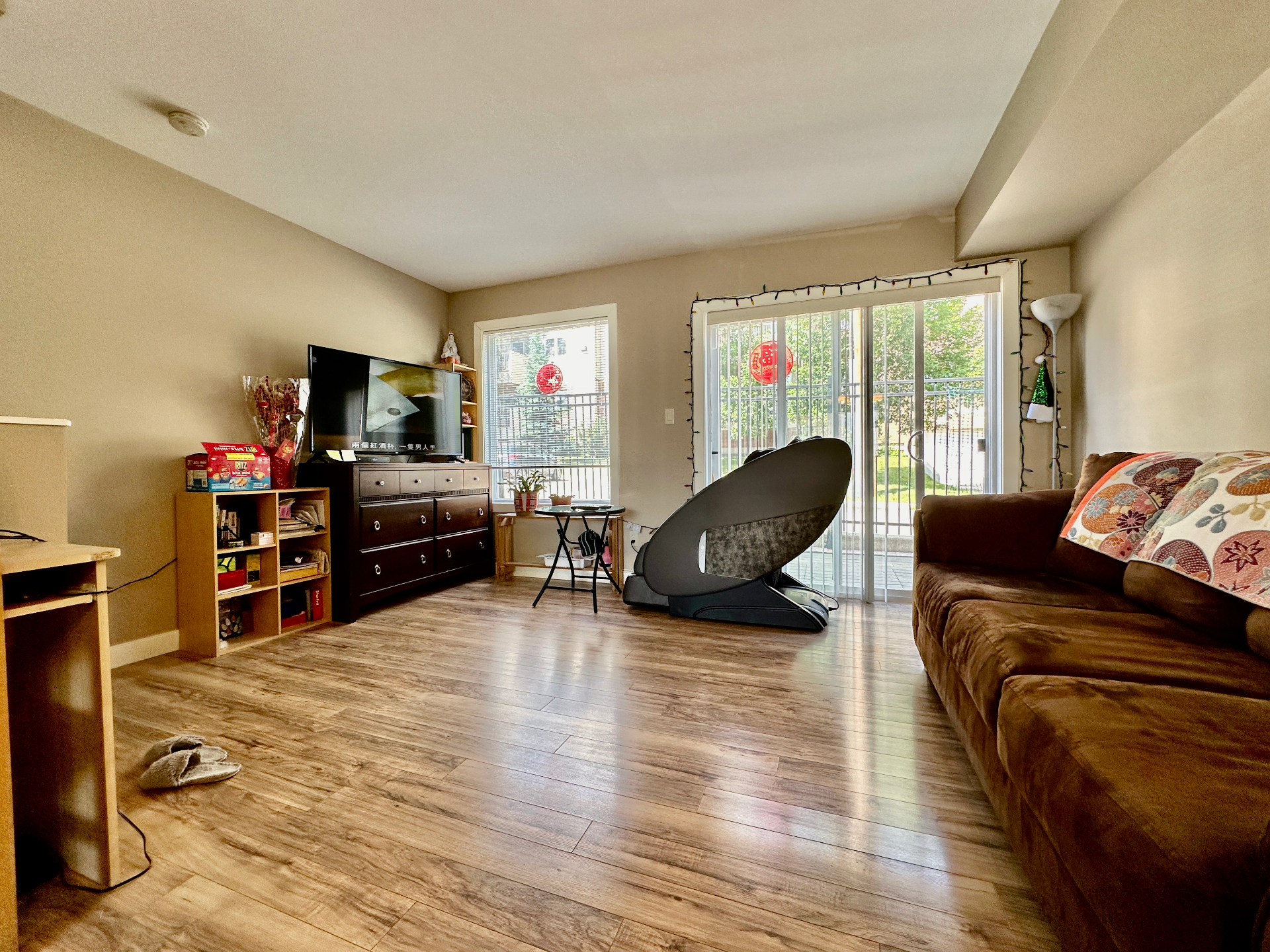 $17.99万萨斯卡通 联排出售——林与唐地产 - 3